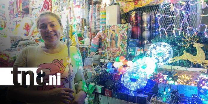Foto: Comercio en Managua ya con temática de Navidad y Purísima / TN8 Foto: Comercio en Managua ya con temática de Navidad y Purísima / TN8