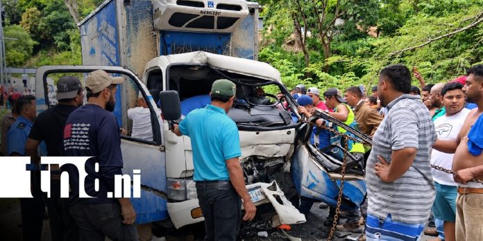 Foto: Aparatoso accidente en comunidad de San Fernando, Nueva Segovia / TN8 Foto: Aparatoso accidente en comunidad de San Fernando, Nueva Segovia / TN8
