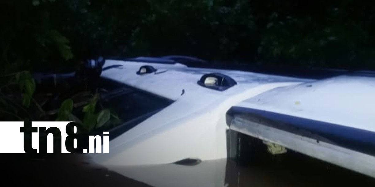Foto: Mueren tres personas tras cruce en una quebrada de Chinandega / TN8