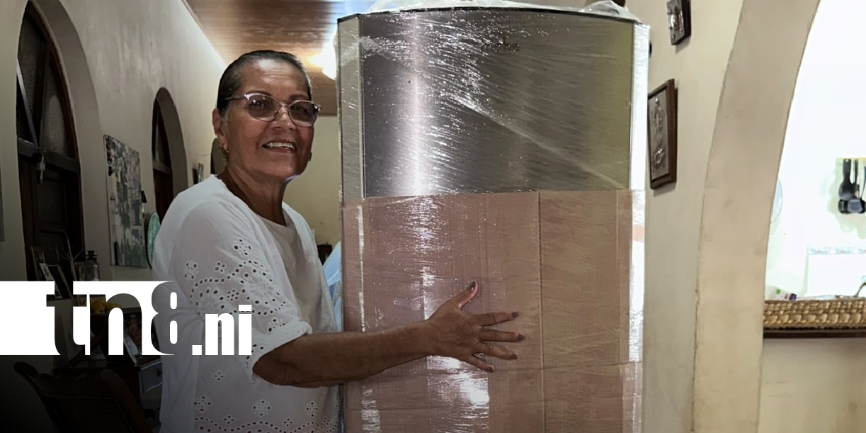 Foto: Entrega de refrigeradora Mabe hasta El Viejo, Chinandega / TN