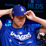 Ohtani lidia con lesiones en postemporada