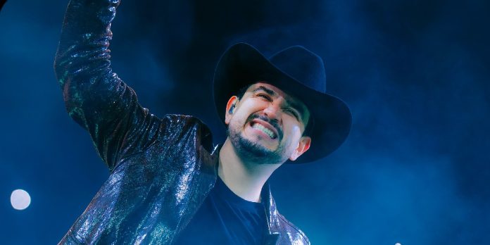 Foto: Eden Muñoz en concierto en México