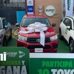 Emerson Sandino recibe su Toyota Corolla Cross en el séptimo sorteo de Puma Pris Foto: Premios de Toyota con Puma Pris / TN8