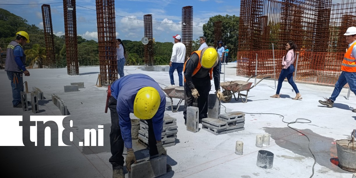 Foto: Avances con el Centro Oncológico Nacional / TN8