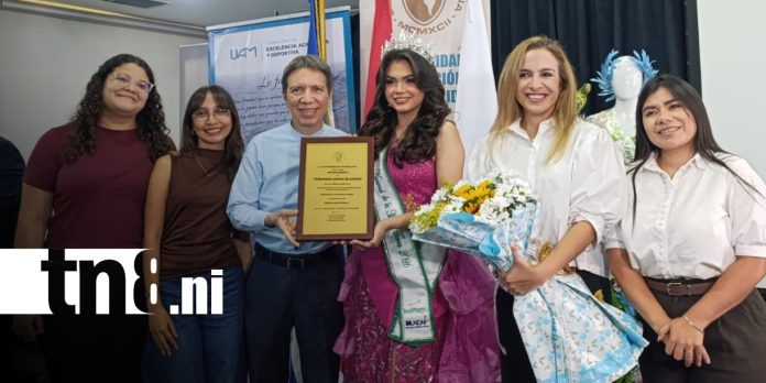 Foto: Reina de la Madre Tierra desde la UAM / TN8