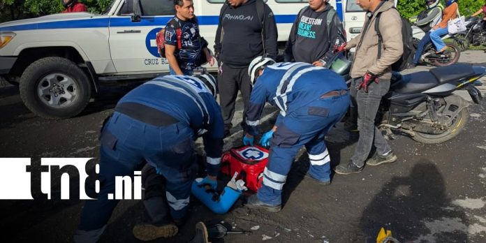Foto: Aparatoso accidente en la Carretera Nueva a León / TN8 Foto: Aparatoso accidente en la Carretera Nueva a León / TN8