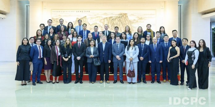Foto: Juventud Sandinista culmina seminario de liderazgo juvenil en China