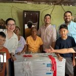 Mabe y Crónica TN8 premian a ganadora de “Historias que perduran” en Managua Foto: Feliz ganadora de la dinámica de Mabe y Crónica TN8
