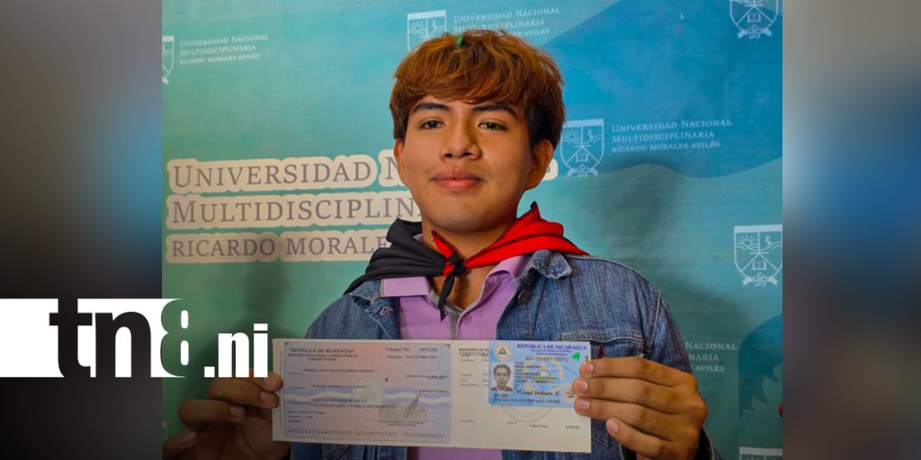 Foto: Estudiantes destacan el apoyo para continuar sus carreras/TN8