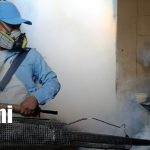 Brigadas recorren Villa Venezuela, Managua, en jornada para combatir al mosquito Foto: Fumigación y abatización por Managua / TN8